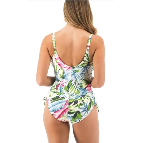 FANTASIE 38DD Langkawi
Twist Front Swimsuit Floral Underwire One-Piece - Picture 2 of 11